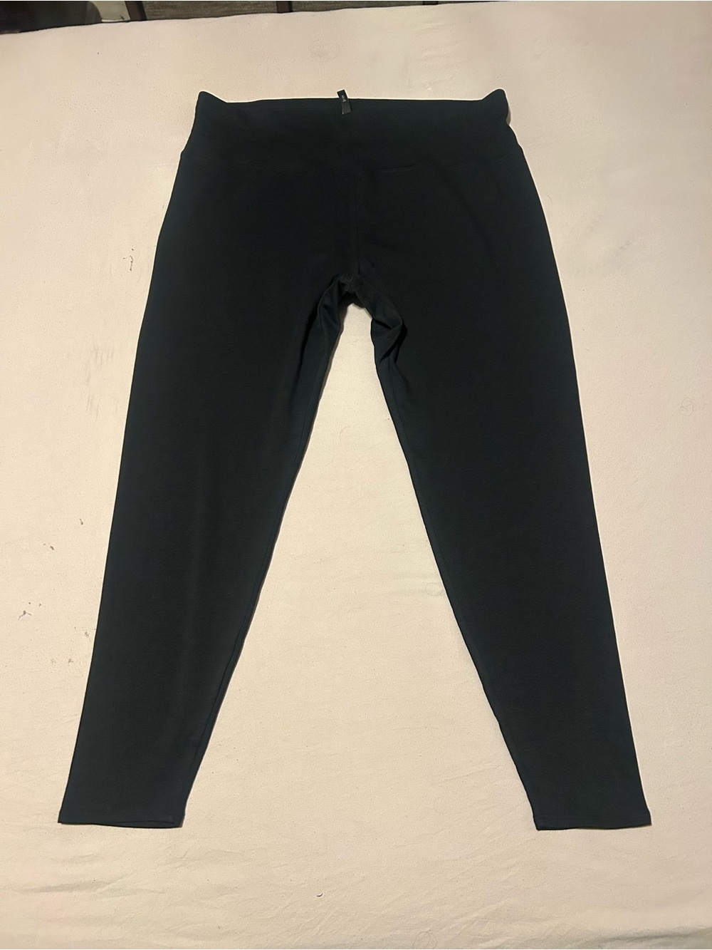 Eileen Fisher Solid Black High-Rise Leggings